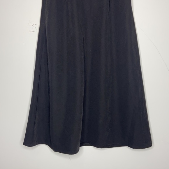 Plain Black Midi Skirt - Picture 3 of 9